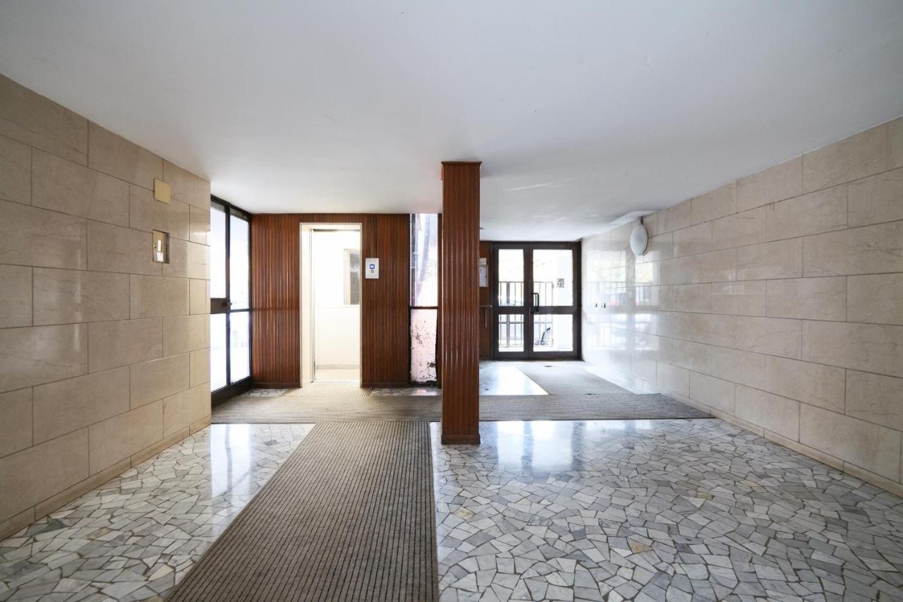 Mila Apartments Battista Milan Luaran gambar