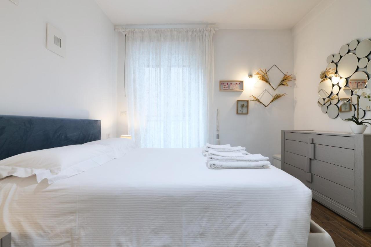 Mila Apartments Battista Milan Luaran gambar